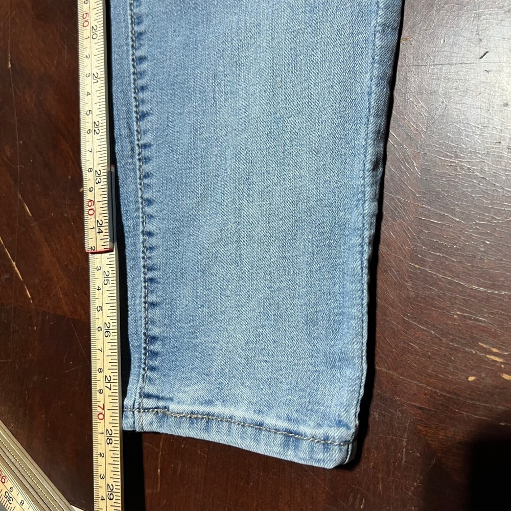 Denizen from Levis Modern Skinny Jeans Light Wash Blue Stretch Denim 14M 31x28.5 - Picture 6 of 13